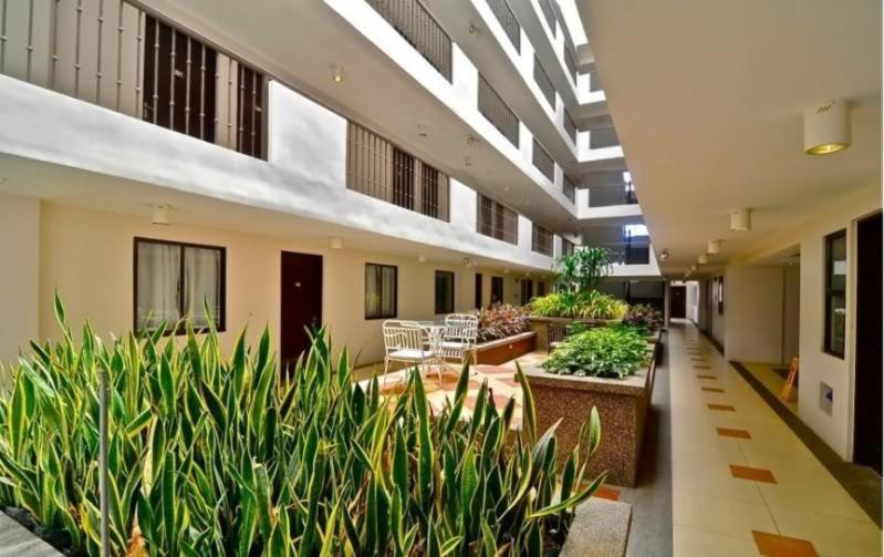 Vittoria Suites At Northpoint Pines Estate Davao ภายนอก รูปภาพ